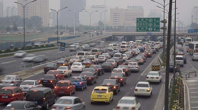 2017年，我國(guó)汽車銷量達(dá)2887.9萬(wàn)輛