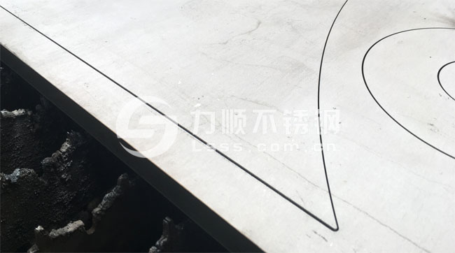 力順不銹鋼:激光切割厚板成品，受客戶好評